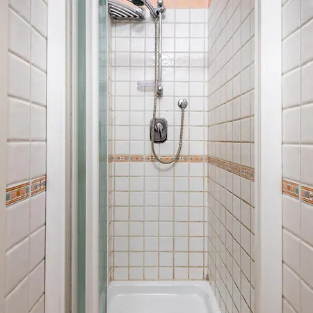 Broccaindosso 32 By District Apartment